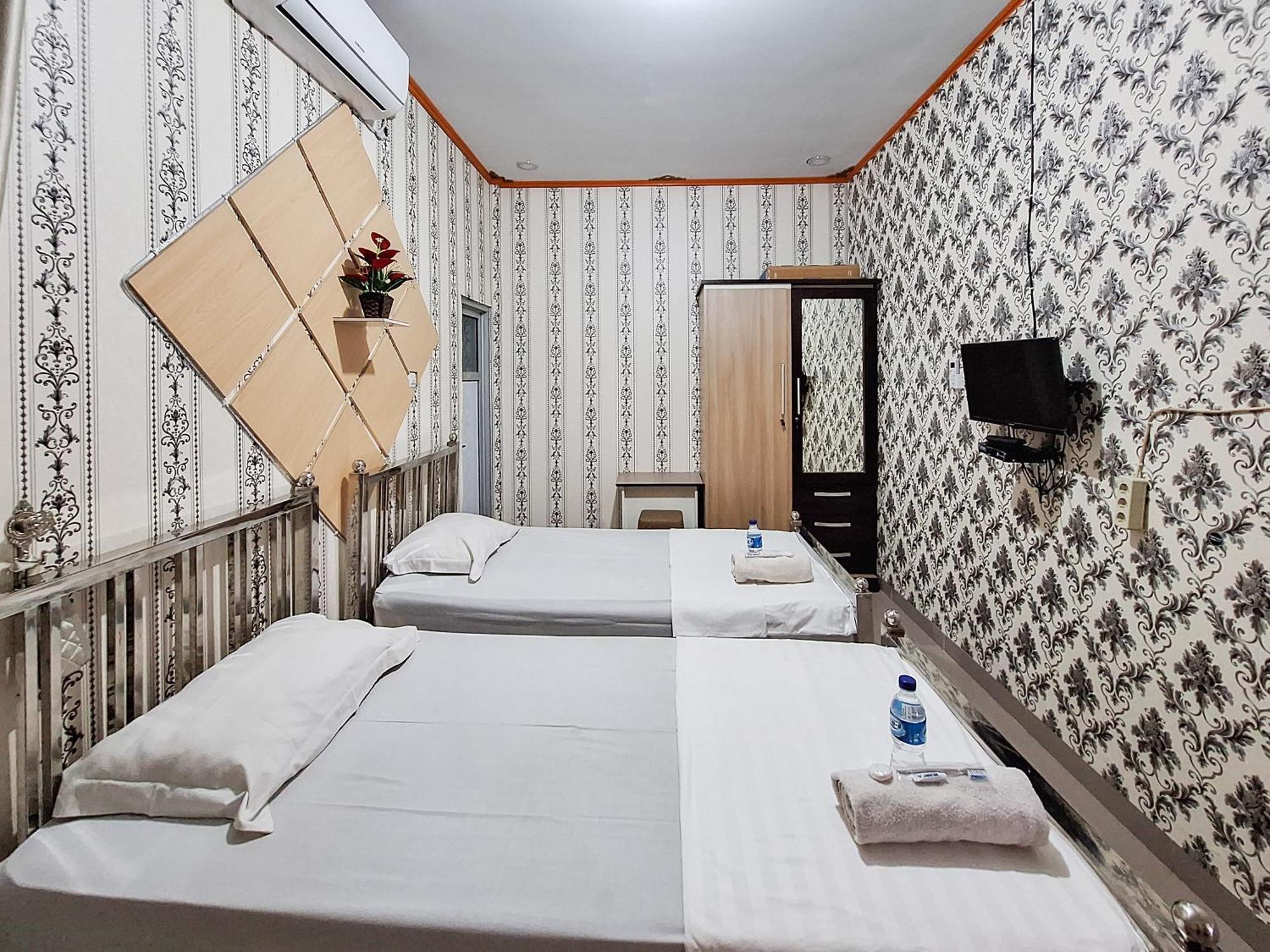 Homestay Sakinah Syariah Mitra Reddoorz 부키팅기 외부 사진