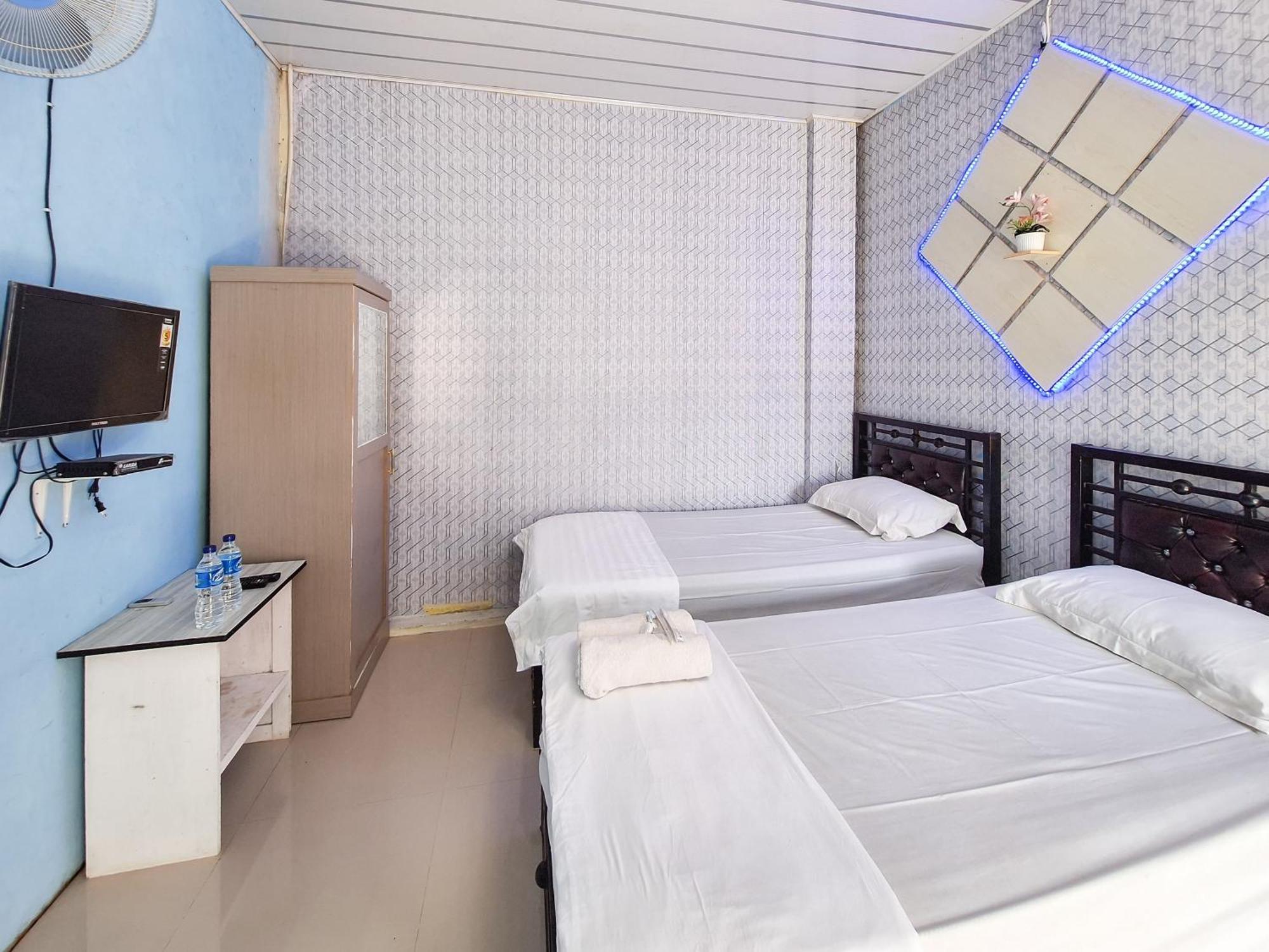 Homestay Sakinah Syariah Mitra Reddoorz 부키팅기 외부 사진